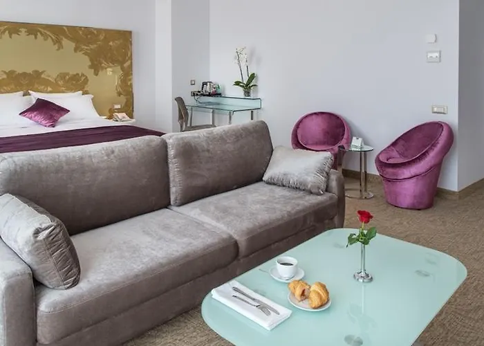 Otel Panorama De Luxe Odessa