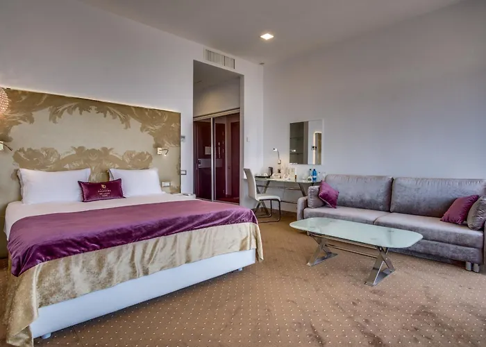 Otel Panorama De Luxe 5*