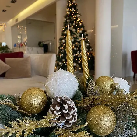 Ξενοδοχείο Panorama De Luxe 5*