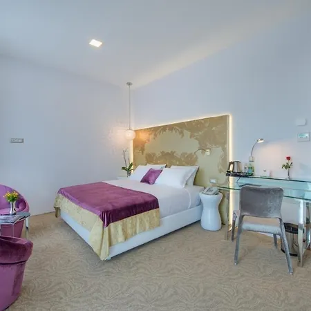 Panorama De Luxe Hotel Odessa