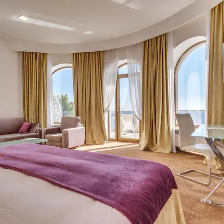 Panorama De Luxe Hotel Odessa