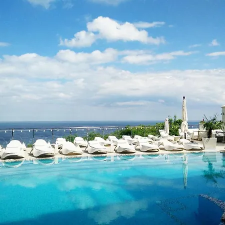 Panorama De Luxe Hotel 5*