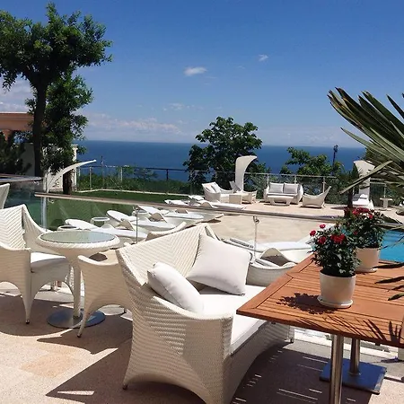 Panorama De Luxe Hotel 5*