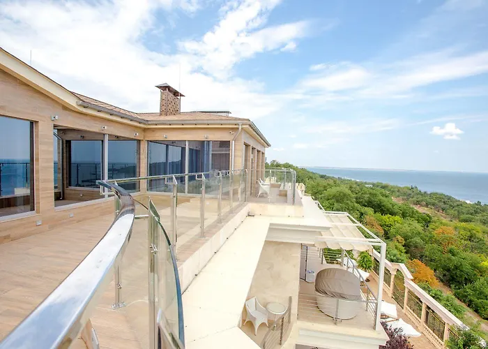 Panorama De Luxe Hotel 5*